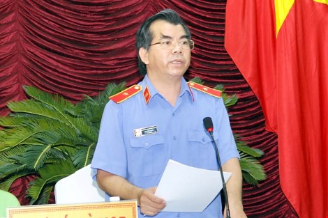 lại văn loan